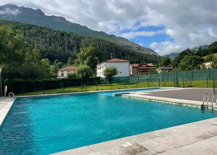 Casa En La Montana Con Piscina De Temporada