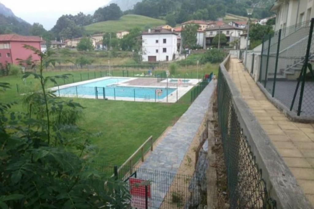 Casa En La Montana Con Piscina De Temporada Arredondo